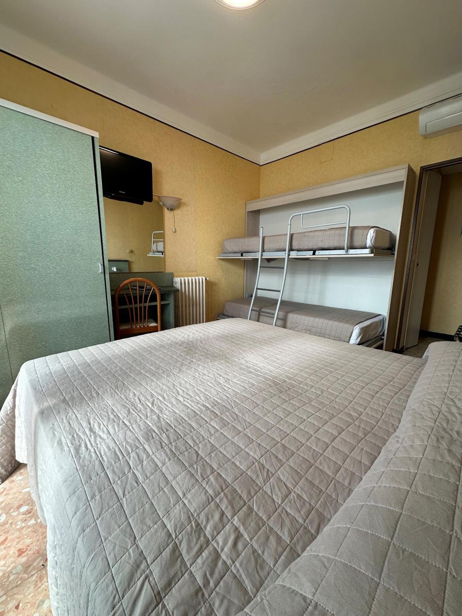 Hotel Svizzera อาร์มา ดิ ตัจจา ภายนอก รูปภาพ