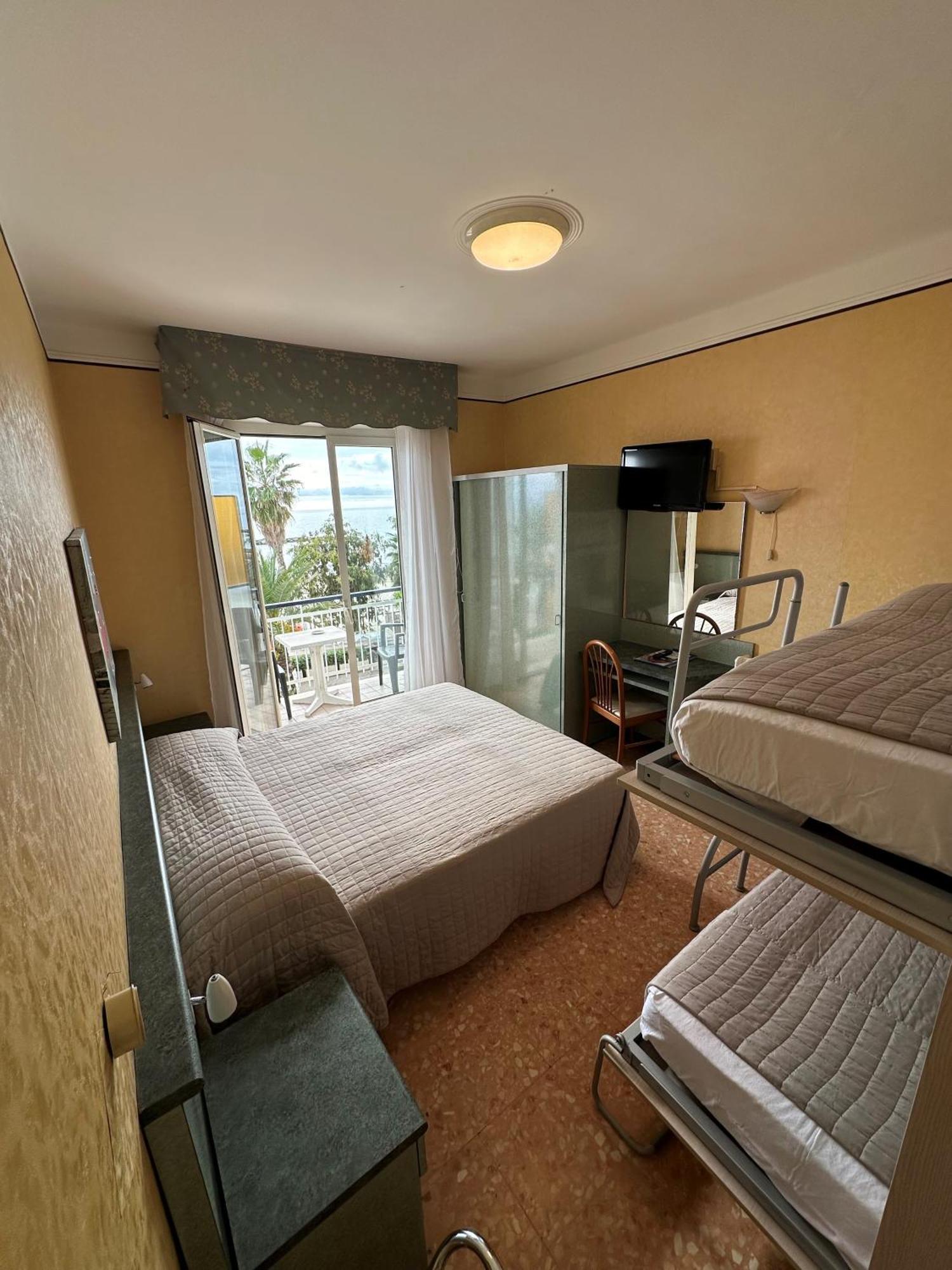 Hotel Svizzera อาร์มา ดิ ตัจจา ภายนอก รูปภาพ